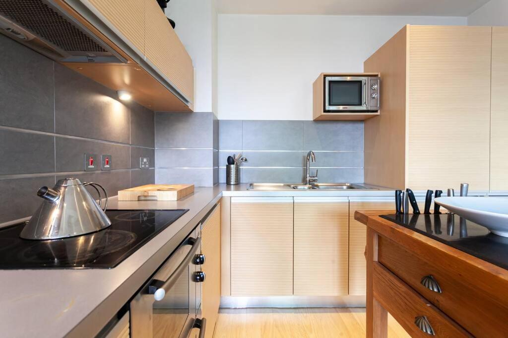Iconic Luxury Manchester Apartment Экстерьер фото