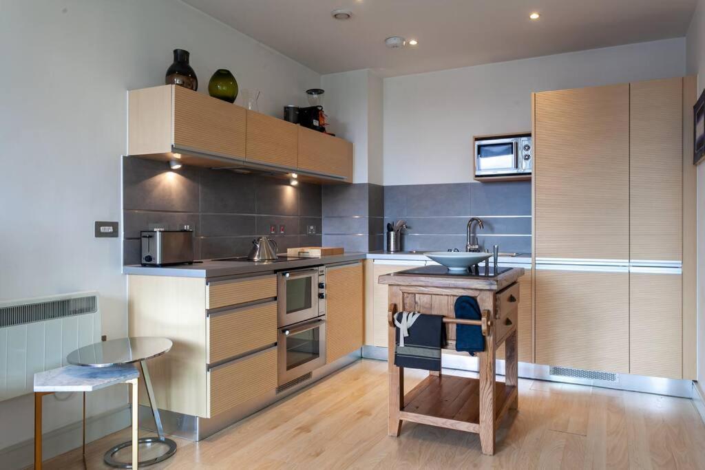 Iconic Luxury Manchester Apartment Экстерьер фото